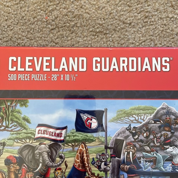 Cleveland Guardians “Game Day At The Zoo” 500 Piece Puzzle - Picture 2 of 10